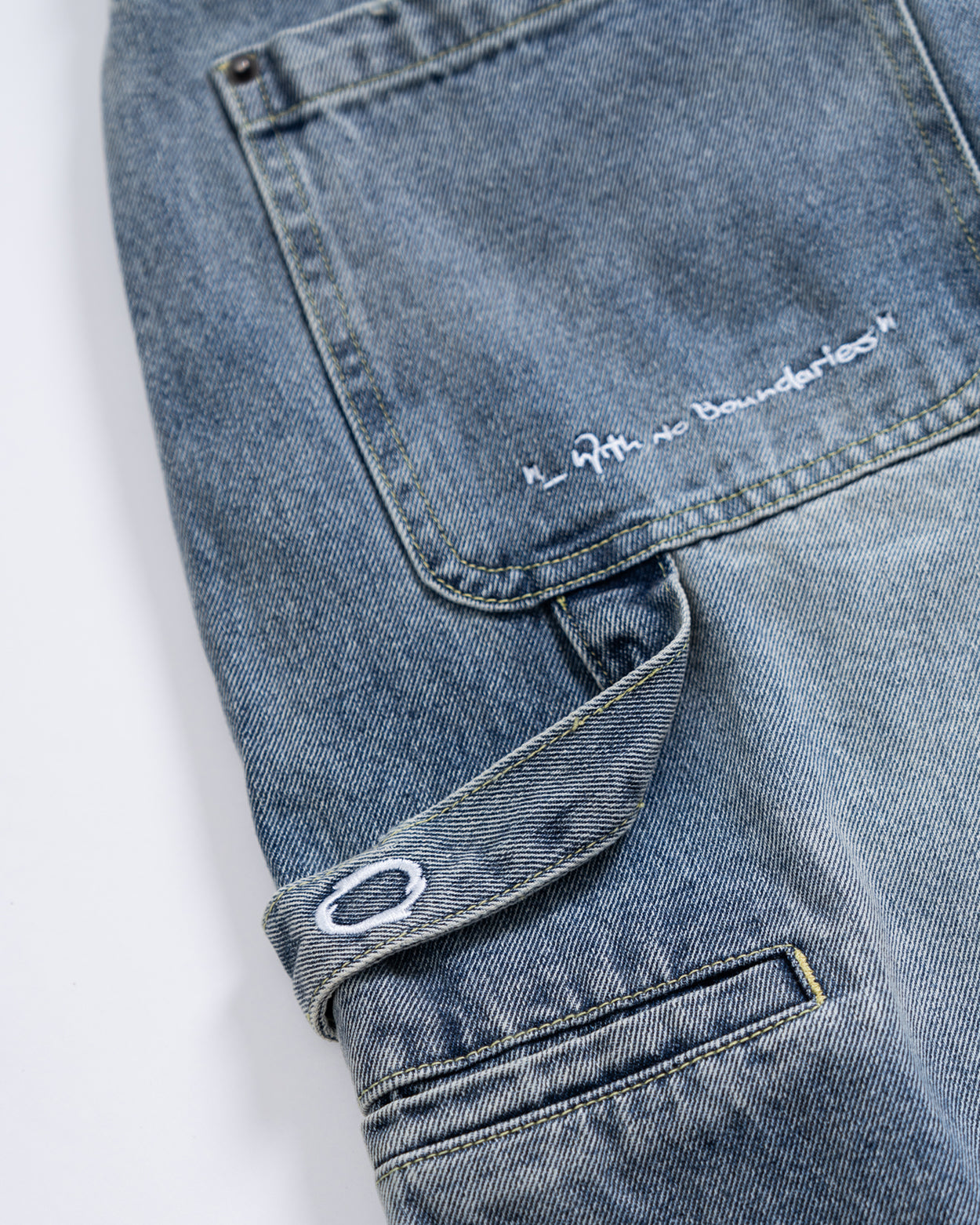 Baggy Adjustable Denim Jort - Dark Wash