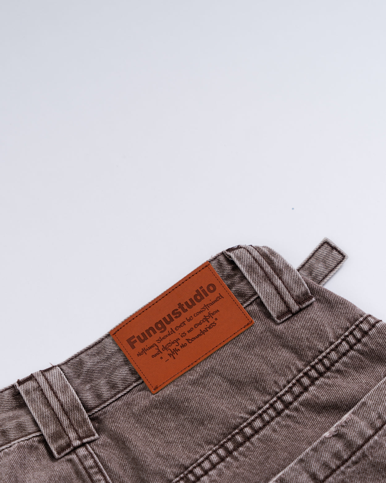 Baggy Adjustable Denim Jort - Washed Brown