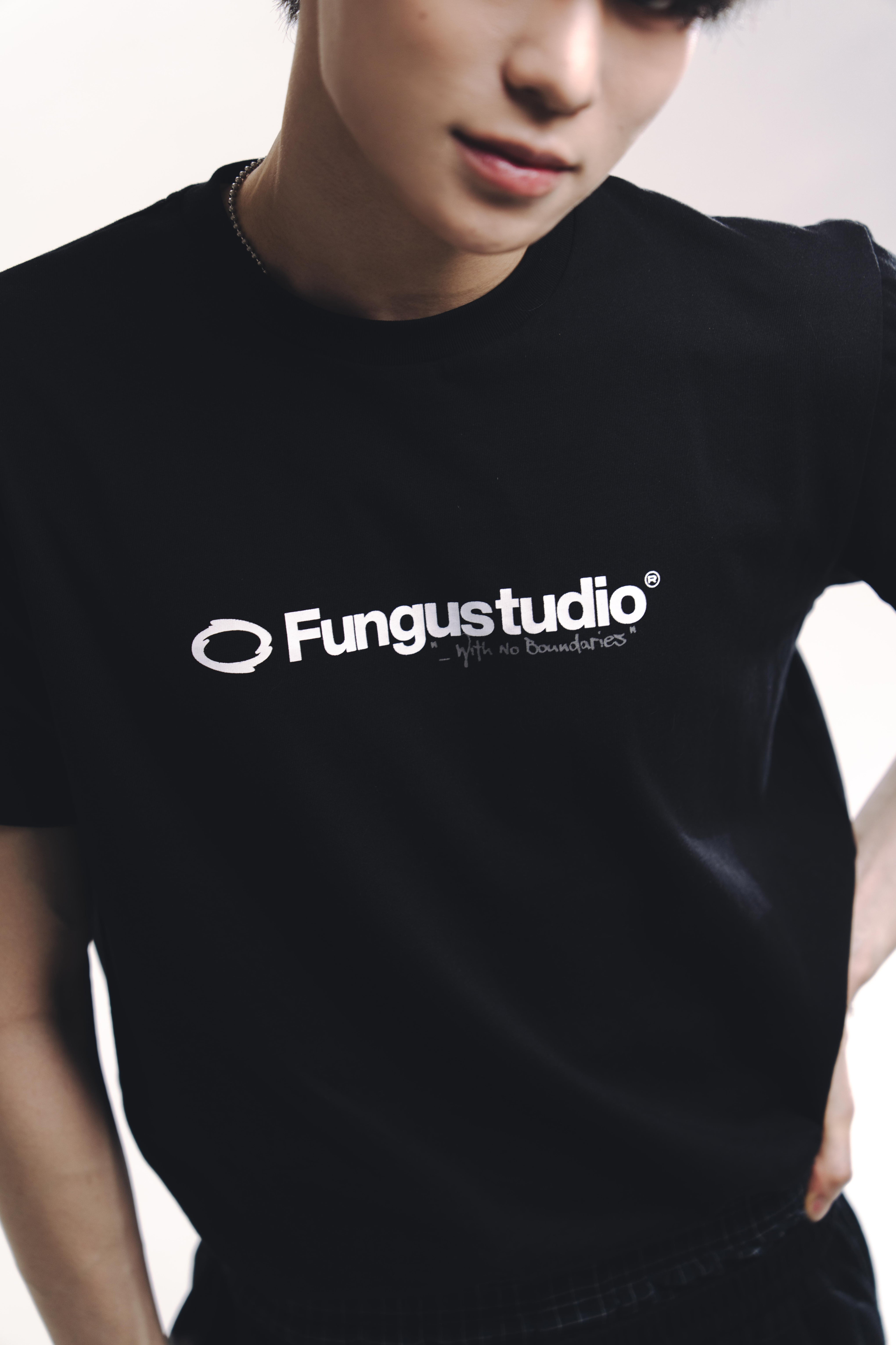 "Fungustudio" Baby Tee 2.0 (B02) - Black