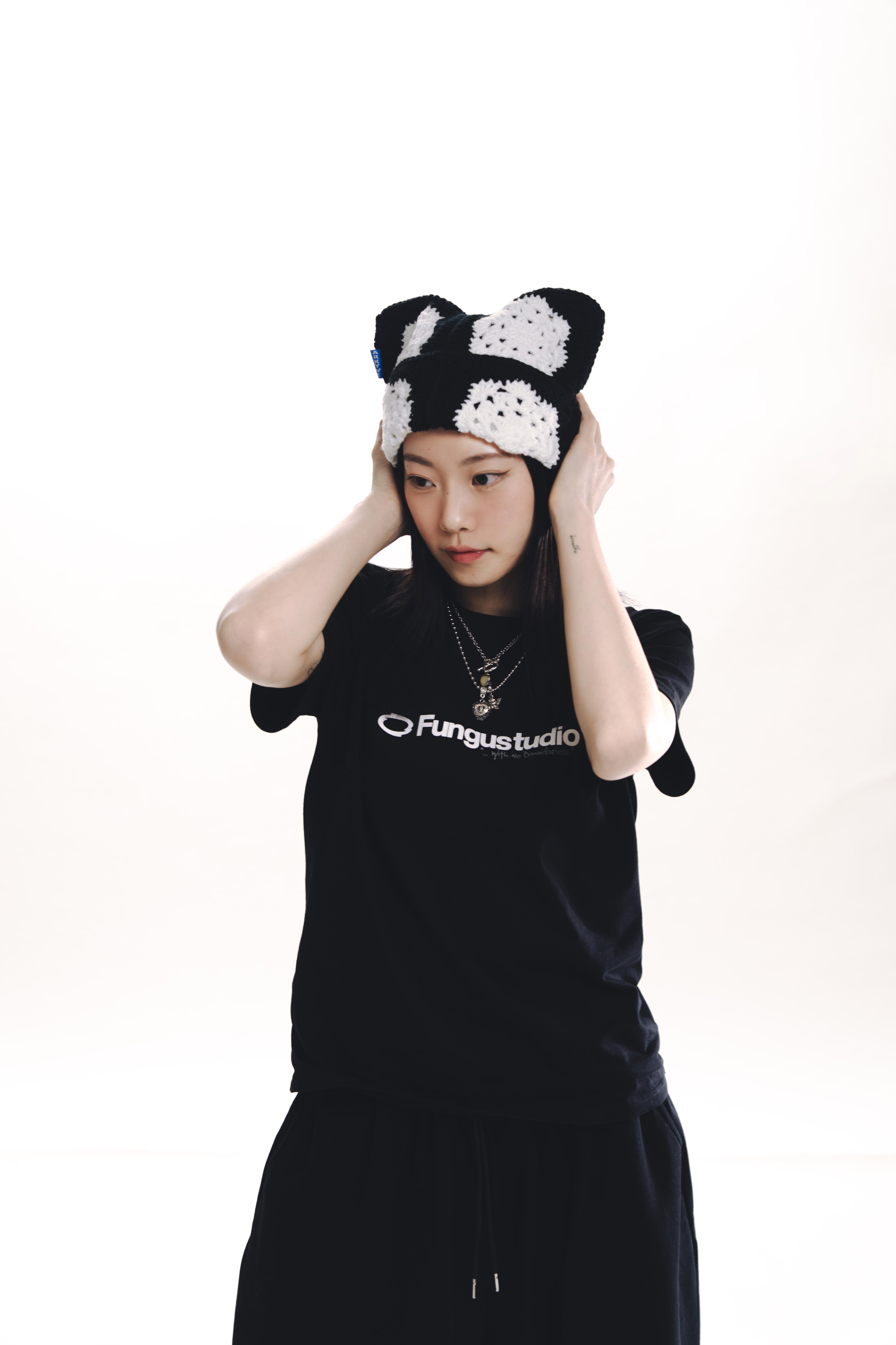 "Fungustudio" Baby Tee 2.0 (B02) - Black