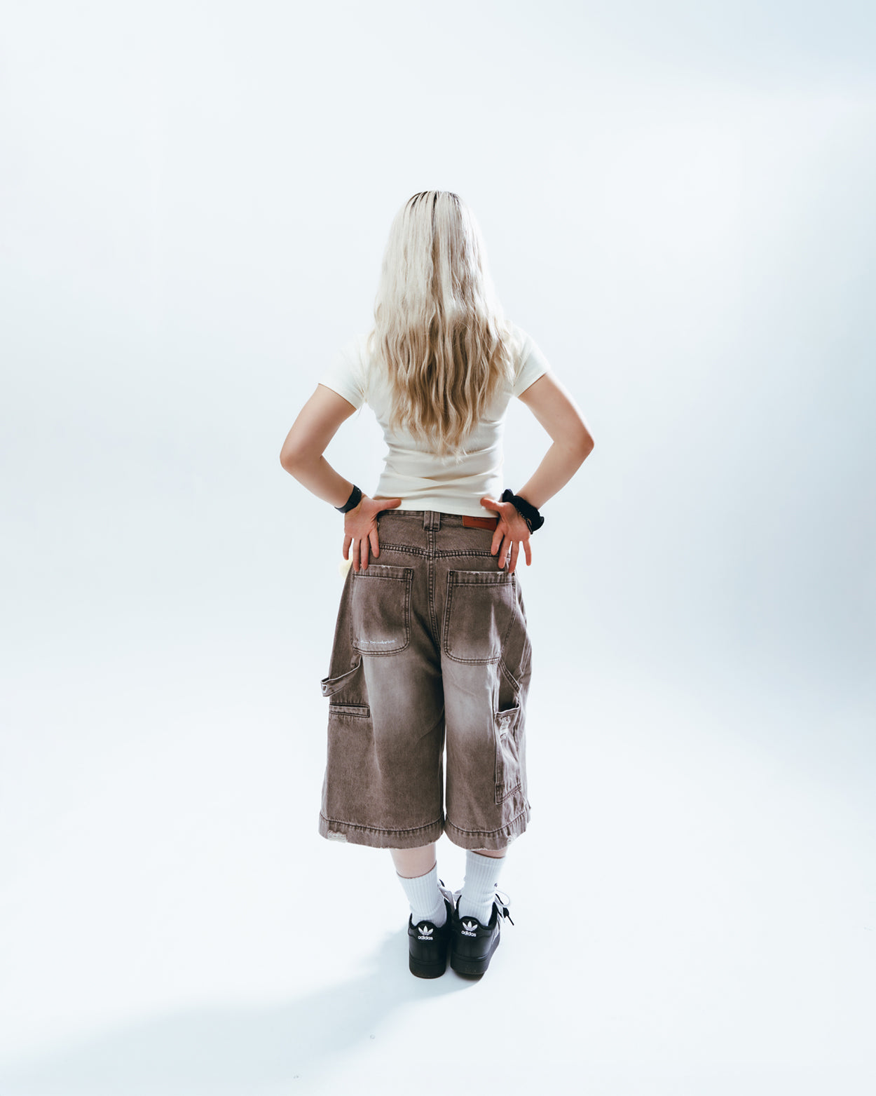 Baggy Adjustable Denim Jort - Washed Brown