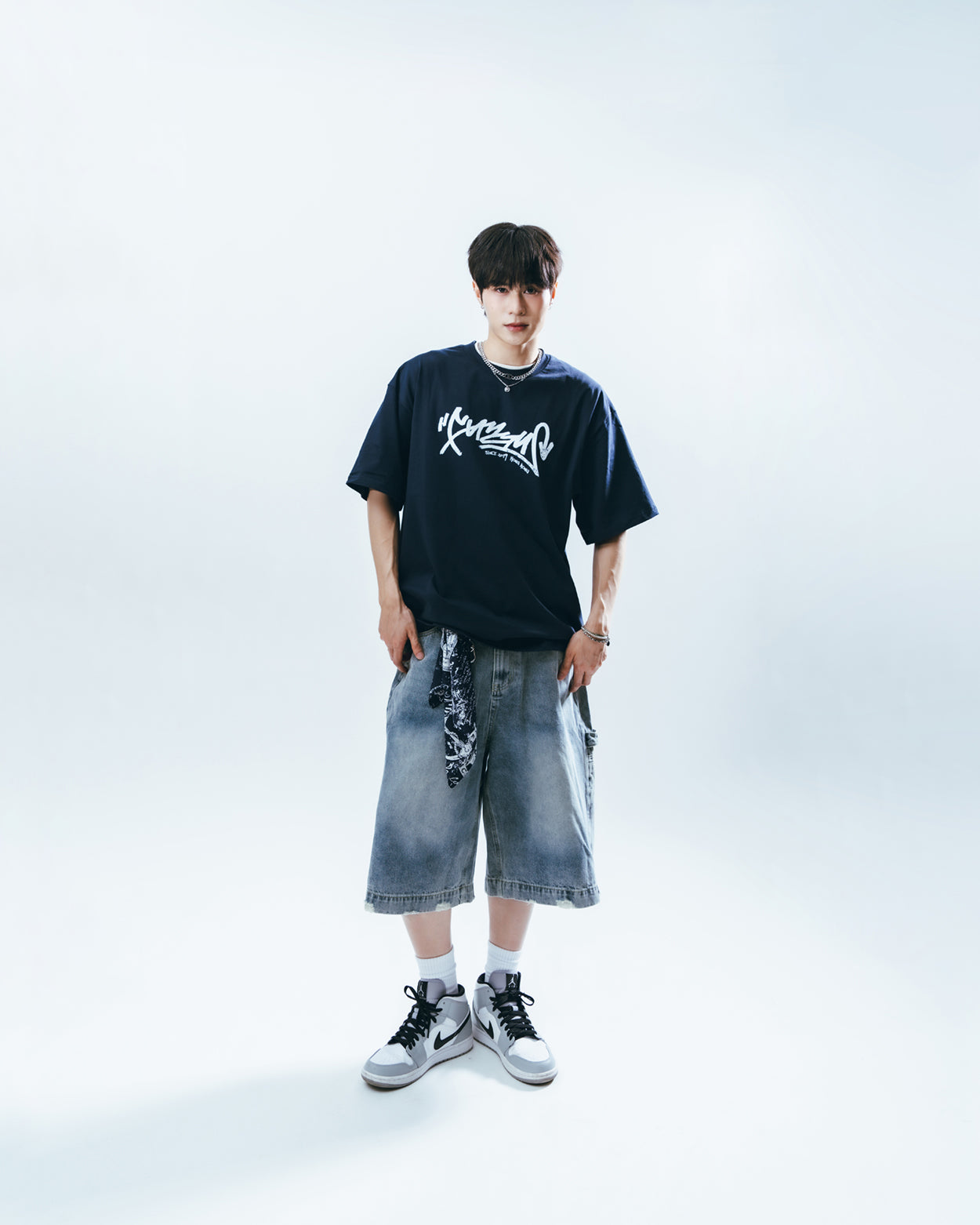 Boat Cat Oversized Graphic Tee - NAVY