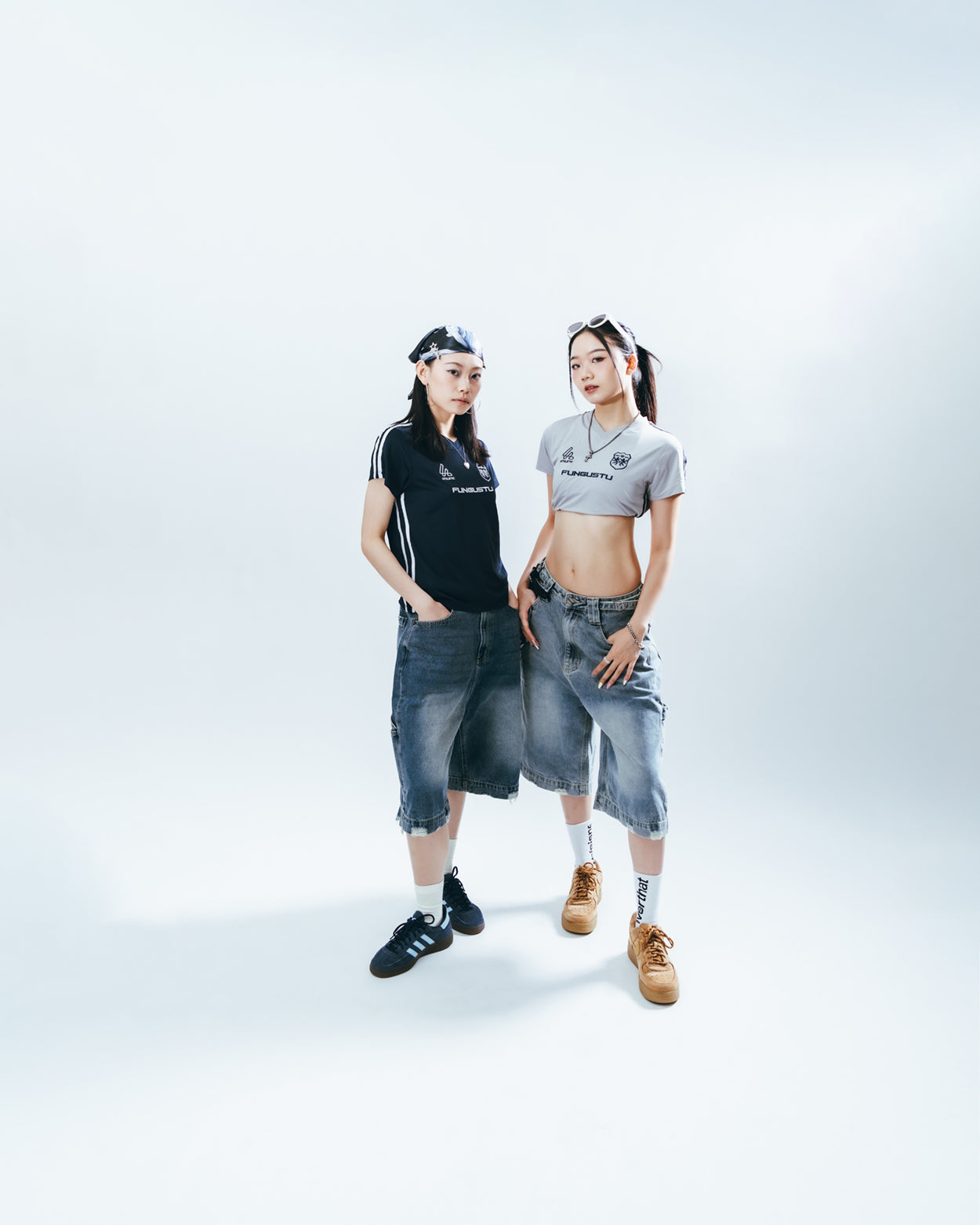 Baggy Adjustable Denim Jort - Dark Wash